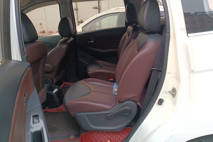 Used Venucia M50V 2017 1.5L XL Manual Comfort Edition