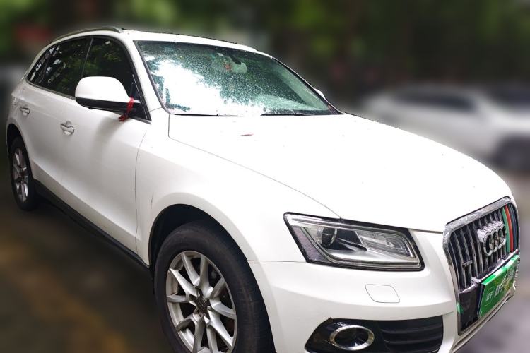 Used Audi Q5 2016 40 TFSI Trendy Edition Front Right 45 Deg