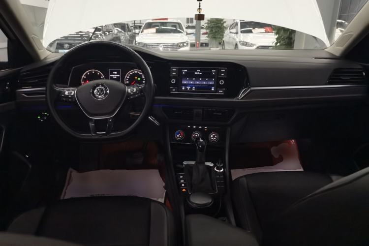 Used Volkswagen Sagitar 2019 280TSI DSG Comfort Version China VI Standard Center Console