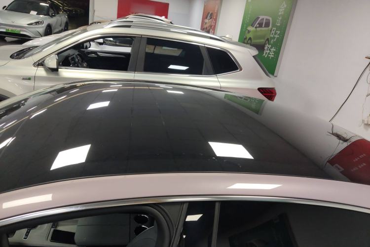 Used Geely Galaxy E8 2024 665 km Range Rear-Drive Starship Long-Range Version
