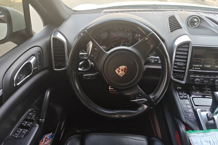 Used Porsche Cayenne 2014 Cayenne Platinum Edition 3.0T