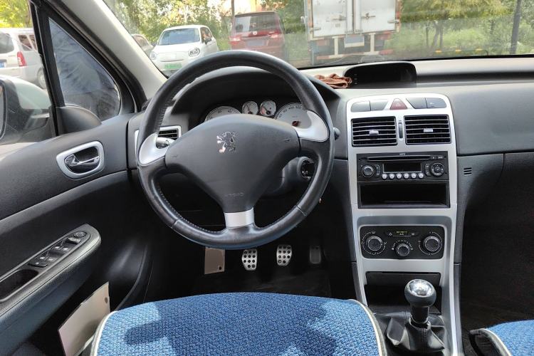 Used Peugeot 307 2013 1.6L Manual CROSS