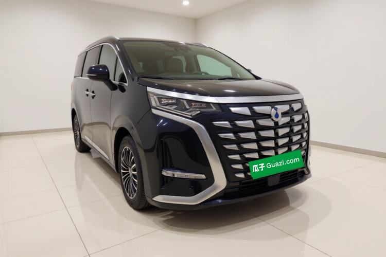 Used Denza D9 2024 DM-i 980 Four-Wheel Drive Prestige Model Exterior 2