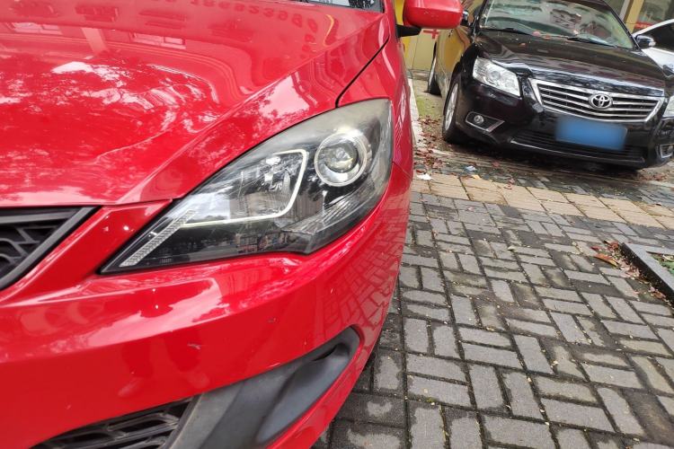 Used Chery Fengyun 2 2013 Hatchback 1.5L AMT Ruìyì Edition
