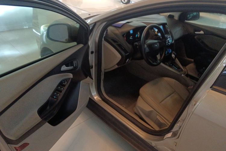 Used Ford Focus 2015 Sedan 1.6L Automatic Comfort Model