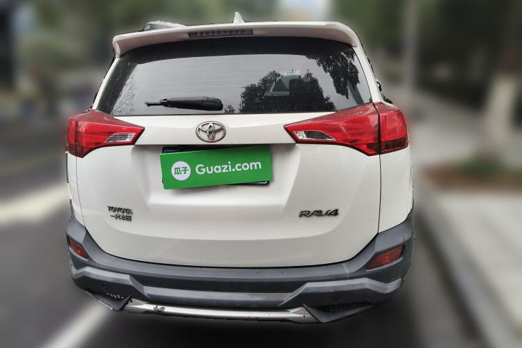 Used Toyota RAV4 2015 2.0L CVT Two-Wheel Drive Urban Edition