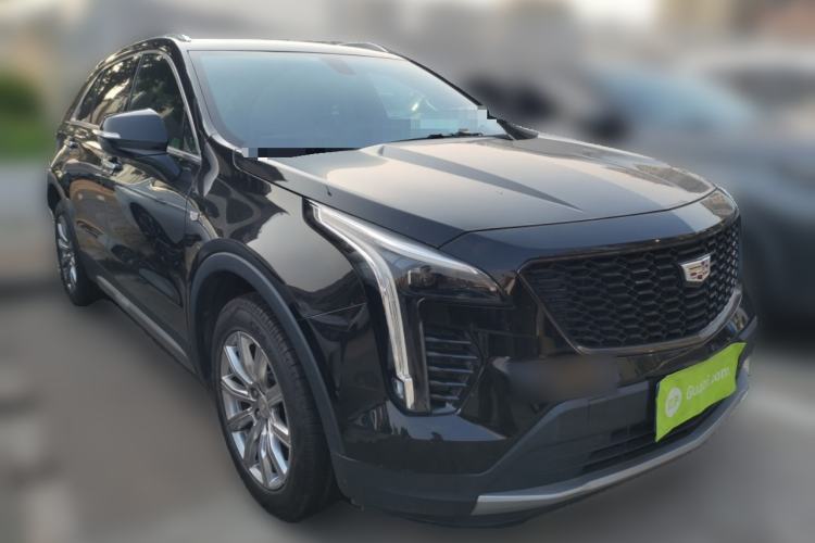 Used Cadillac XT4 2021 28T Two-Wheel Drive Leading Version Front Right 45 Deg