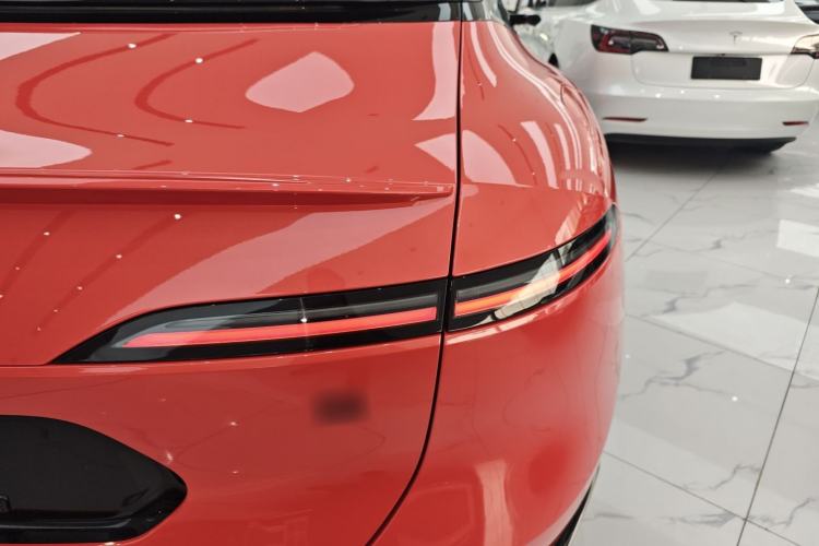 Used Avatr 06 2025 Max Extended-Range Edition Right Rear Taillight