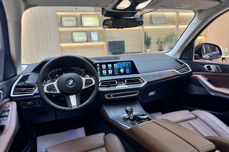 Used BMW X5 2019 xDrive40i Luxury Model with M Sport Package
