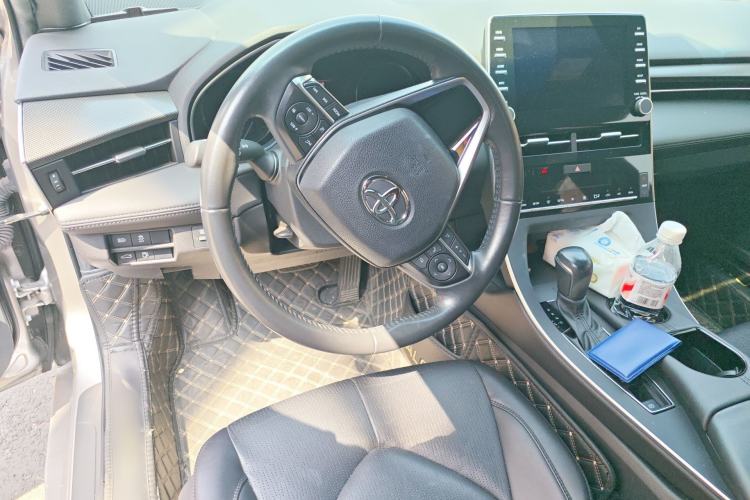 Used Toyota Avalon 2019 Dual-Engine 2.5L Luxury Edition China V Standard
