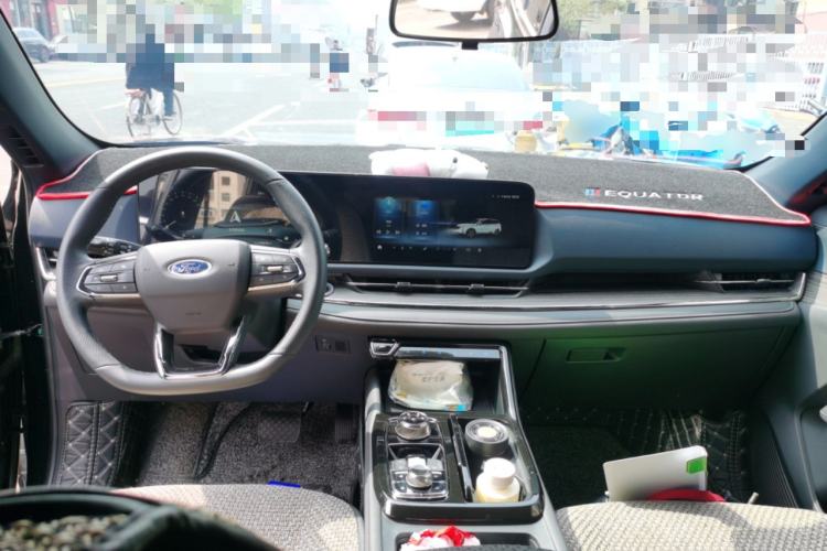 Used Ford Equator Sport 2022 Facelift EcoBoost 170 Prestige Model Center Console