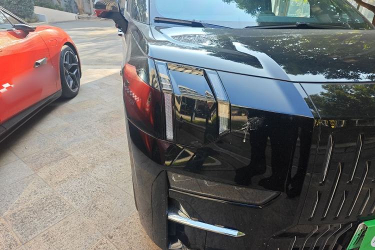 Used Zeekr 009 2022 WE Edition
