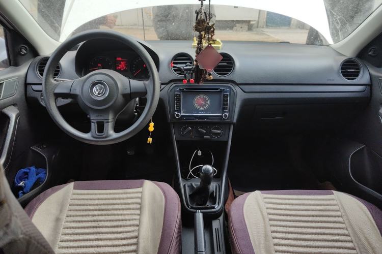 Used Volkswagen Jetta 2015 1.6L Manual Fashion Edition