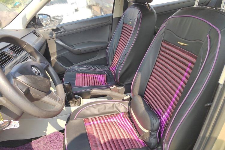 Used Skoda Rapid 2015 1.6L Manual Le Xuan Model