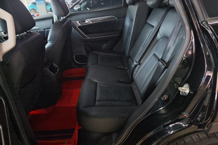 Used Haval H6 Coupe 2017 Red-Label 2.0T Automatic Two-Wheel Drive Urban Model
