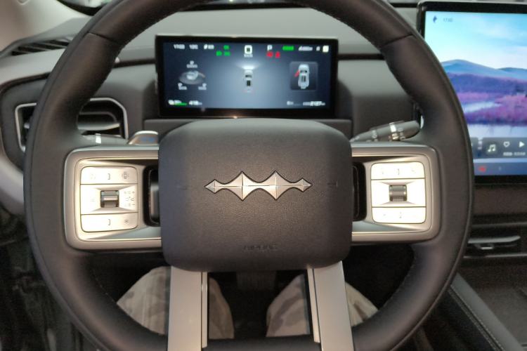 Used Formula Leopard Titanium 3 2025 501 km Range Rear-Wheel Drive Intelligent Driving Max Edition