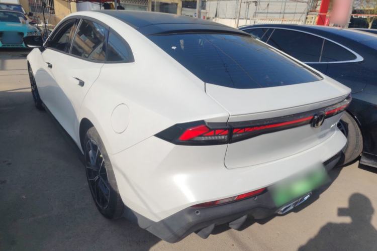 Used CHANGAN UNI-V iDD 2024 Blue Whale Smart Electric iDD 136km ZhiKu Model
