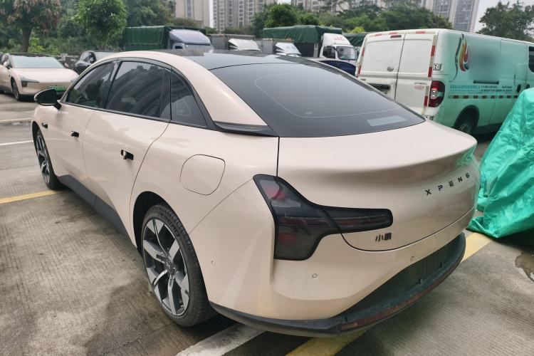 Used XPeng MONA M03 2024 620 with Ultra-Long Range
