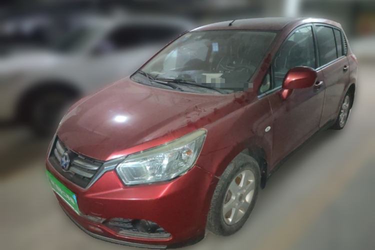 Used Venucia R50 2015 1.6L Manual Fashion Edition