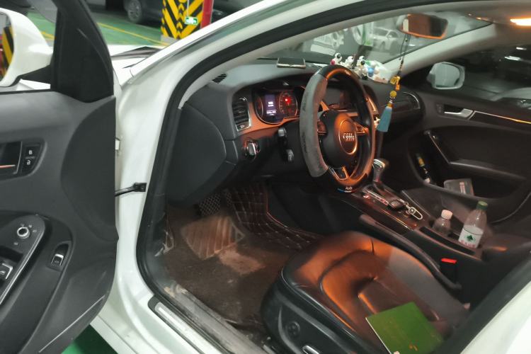 Used Audi A4L 2013 35 TFSI Automatic Comfort Model
