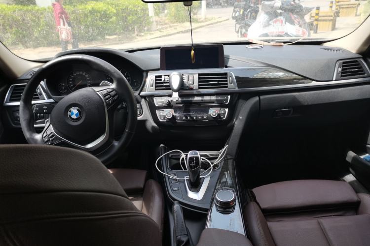 Used BMW 3 Series 2018 320Li Leading Luxury Package Center Console