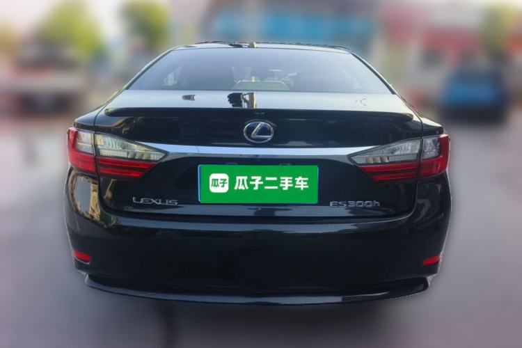 Used Lexus ES 2015 300h Comfort Edition
