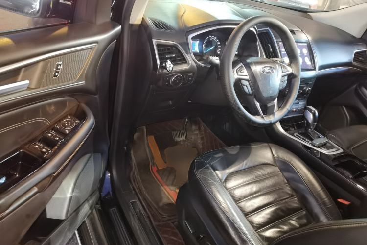 Used Ford Edge 2015 2.0T GTDi 4x4 High-Grade Model