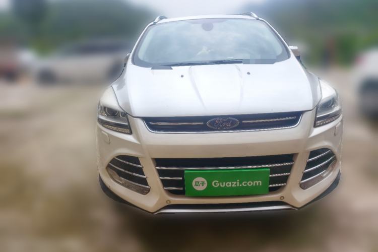 Used Ford Kuga 2015 2.0L GTDi Four-Wheel-Drive Sport Model
