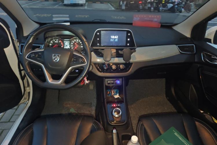 Used Baojun 310W 2018 1.5L Automatic Luxury Version China V