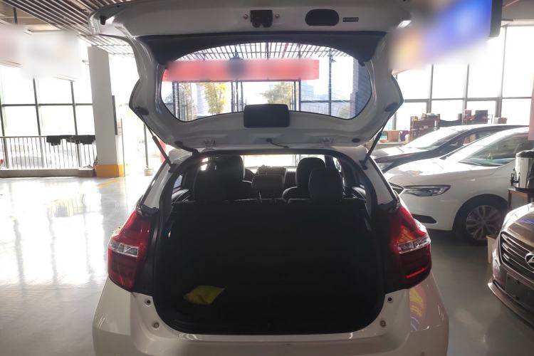 Used Toyota YARiS L Zhi Xuan 2016 Revised 1.5E CVT Charming Edition
