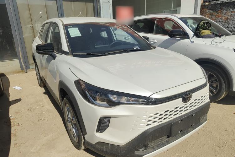 Used Toyota Corolla Cross 2026 Model 2.0L Smart Electric Hybrid Dual-Engine Pioneer Edition Front Right 45 Deg