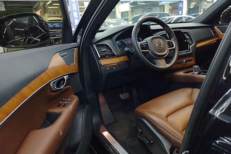 Used Volvo XC90 2022 B6 Zhiyi Luxury Edition 7-Seater
