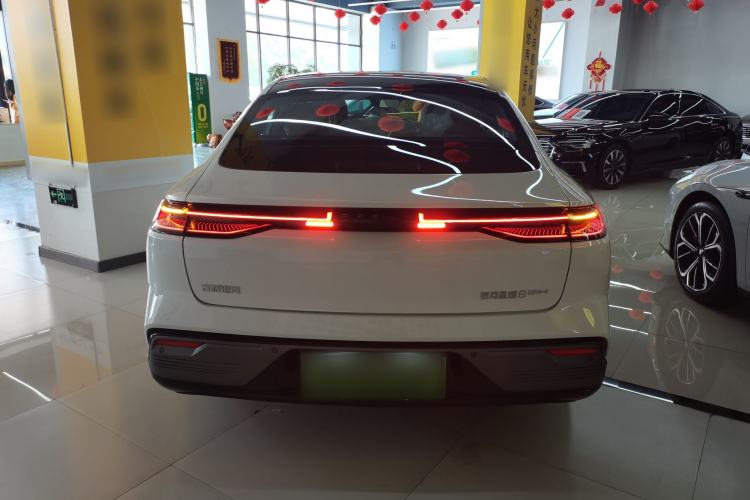 Used Geely Galaxy 8 2025 130km EM-i Prestige Edition Rear