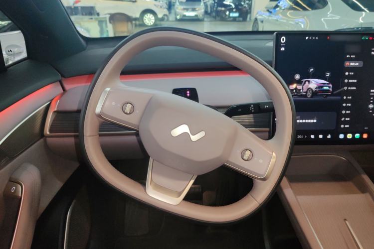 Used ONVO L60 2024 60 kWh Rear-Drive Version