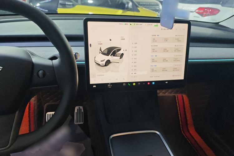 Used Tesla Model Y 2024 Long-Range All-Wheel-Drive Version Center Console