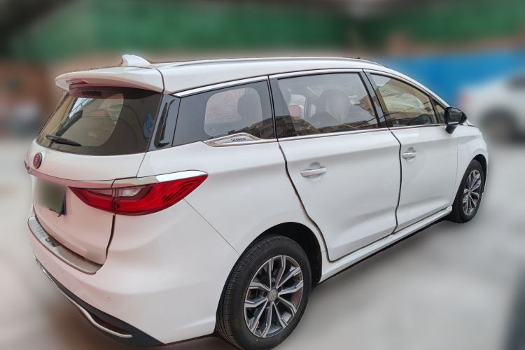 Used BYD Song MAX 2019 1.5T Automatic Smart Connect ZhiLian RuiDong 6-Seater China V Standard