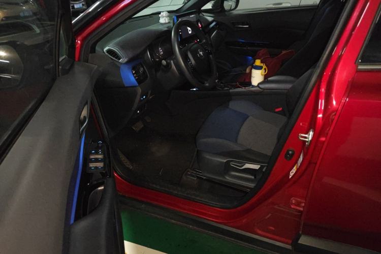 Used Toyota C-HR 2018 2.0L Leading with Sunroof China V Standard