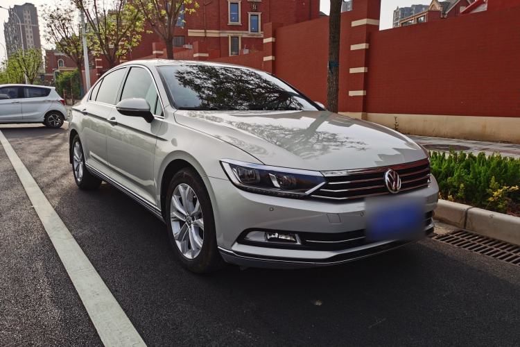 Used Volkswagen Magotan 2018 Facelift 330TSI DSG Luxury Model