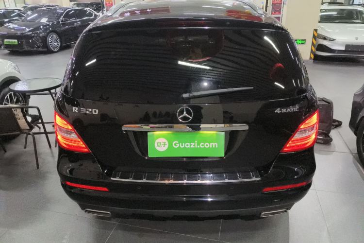 Used Mercedes-Benz R-Class 2017 R 320 4MATIC Business Edition Prestige Model
