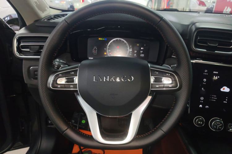 Used Lynk & Co 02 2019 1.5T DCT Two-Wheel Drive Pro Edition China VI Standard
