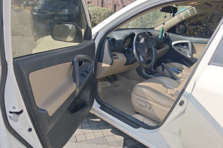 Used Toyota RAV4 2011 2.0L Automatic Luxury Edition