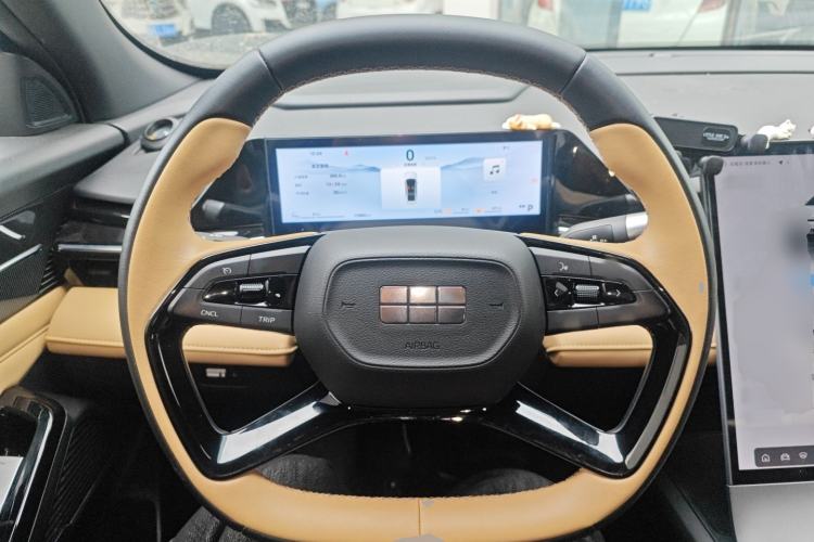 Used Geely Galaxy L6 2023 125km MAX