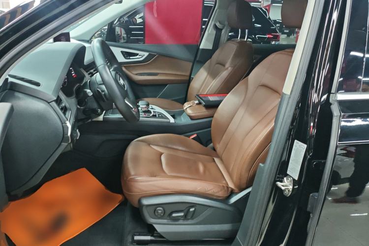 Used Audi Q7 2019 45 TFSI Comfort Model