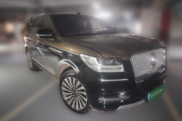 Used Lincoln Navigator 2020 3.5T Prestige Edition Front Right 45 Deg