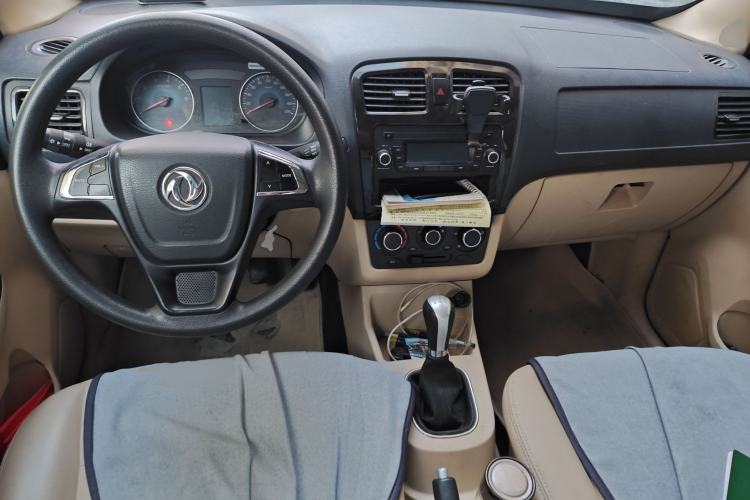 Used Dongfeng Fengon 370 2016 1.5L Manual Standard Edition SFG15-02 7 Seats
