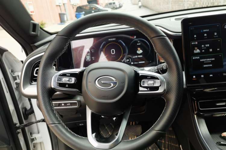 Used GAC Trumpchi GS8 2022 Linghang Series 2.0 TGDI Two-Wheel-Drive Luxury Smart Connectivity Version (7 Seats)