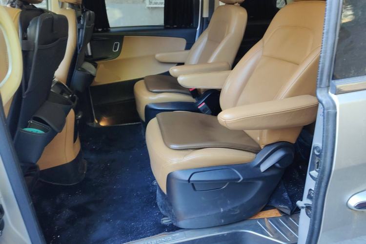 Used Huasong 7 2015 2.0T Automatic Luxury Model
