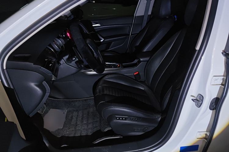 Used Peugeot 408 2014 1.6T Automatic Supreme Edition Left Front Seat