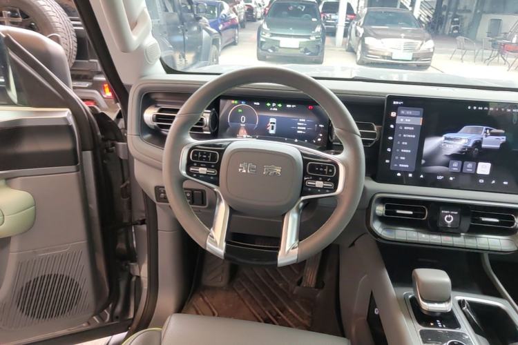 Used BAIC Off-Road BJ40 2024 2.0T All-New Urban Hunter Edition Chivalrous Style Steering Wheel