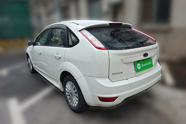 Used Ford Focus 2013 Hatchback Classic 1.8L Automatic Fashion Edition
